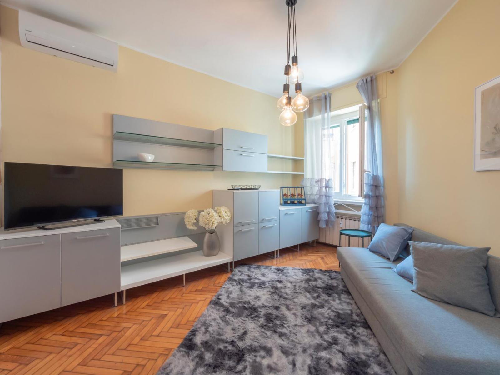 I-host - Lucania 12 Mailand